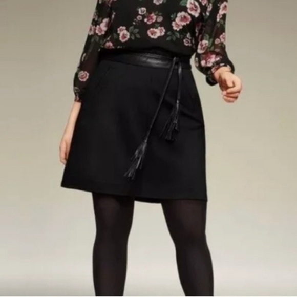 CAbi Dresses & Skirts - 🌻2/$10 Cabi #3583 AGENCY Black Thick Knit Stretch Ponte A Line Mini Skirt